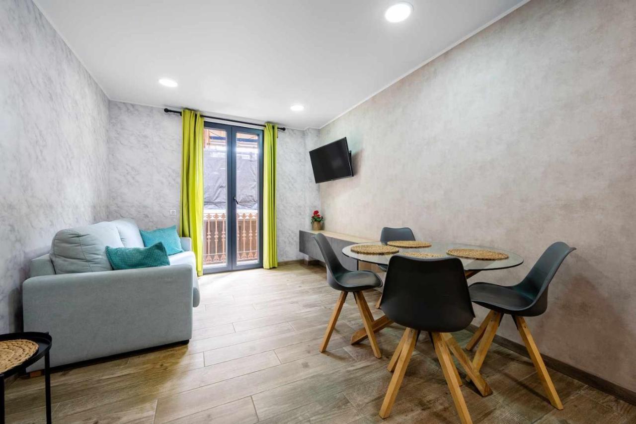 Apartments Lilia 雷乌斯 客房 照片